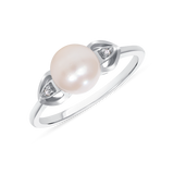 Ladies Pearl Center & Diamond Accent Ring